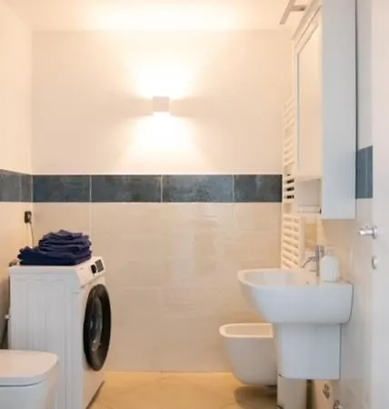 Grande Monolocale Con Parcheggio Interrato Incluso * Γένοβα