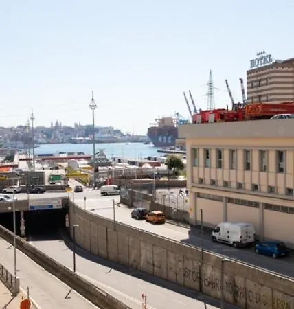 Lägenhet Grande Monolocale Con Parcheggio Interrato Incluso Genua