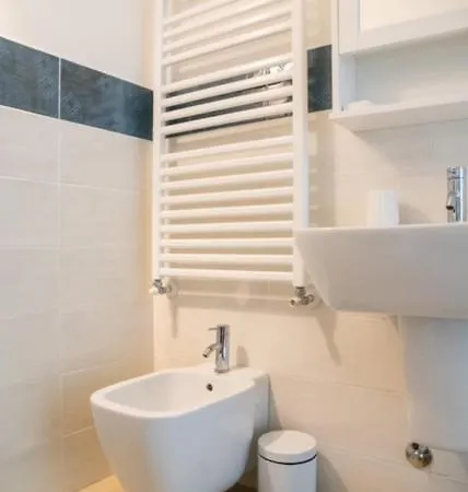 Grande Monolocale Con Parcheggio Interrato Incluso Γένοβα