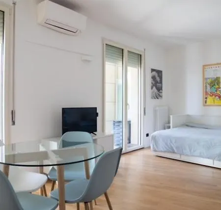 Apartment Grande Monolocale Con Parcheggio Interrato Incluso Genua