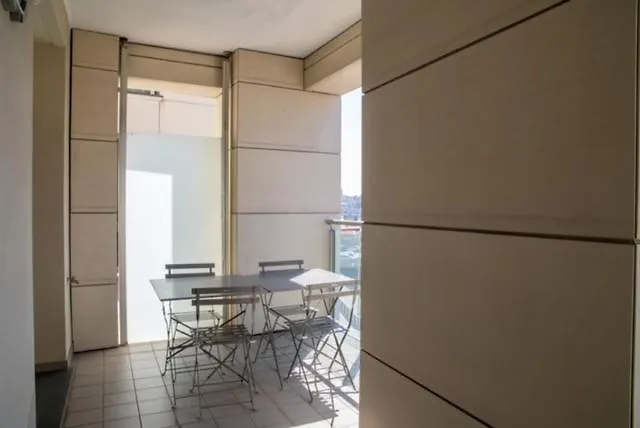 Apartment Grande Monolocale Con Parcheggio Interrato Incluso *