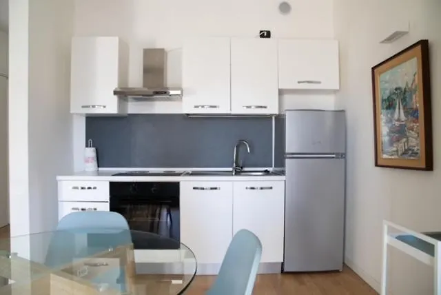 Grande Monolocale Con Parcheggio Interrato Incluso *